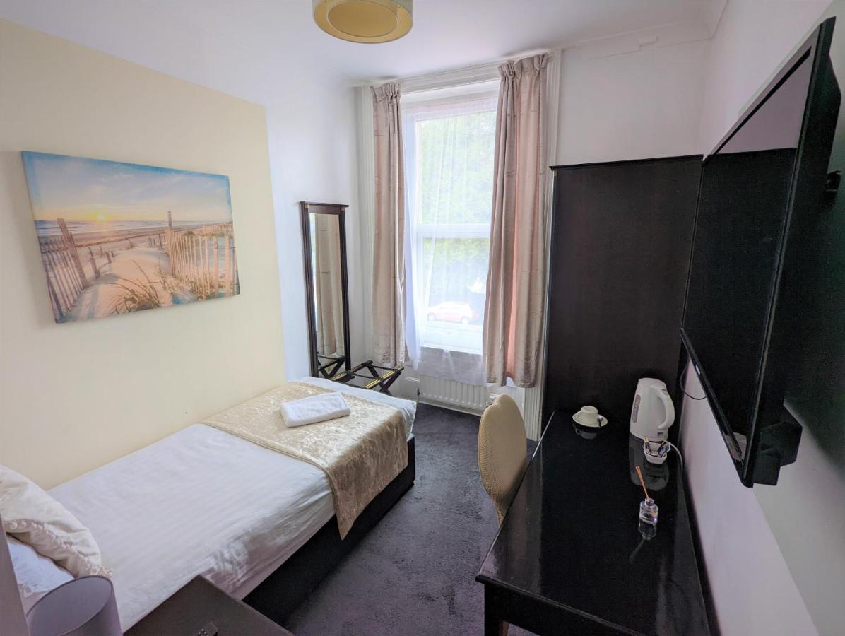 Cecil Court Hotel Bournemouth Eksteriør billede